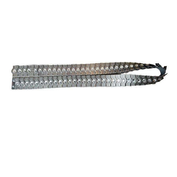 Chico’s PewterToned Scale Stretch Belt with Rhinestone Accents On Each Piece - Picture 8 of 14